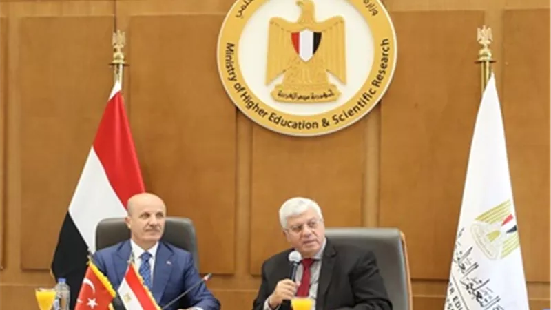 وزير التعليم العالي يناقش إنشاء مُنتدى مصري تركي للتبادل الأكاديمي