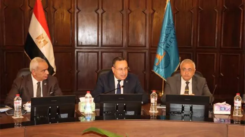 جامعة الإسكندرية تحصل على التجديد الثالث لشهاده الأيزو