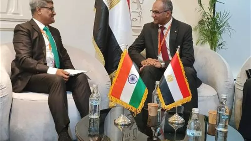 نائب وزيرالإسكان يعرض على نظيره الهندي التجربة المصرية في قطاع المرافق