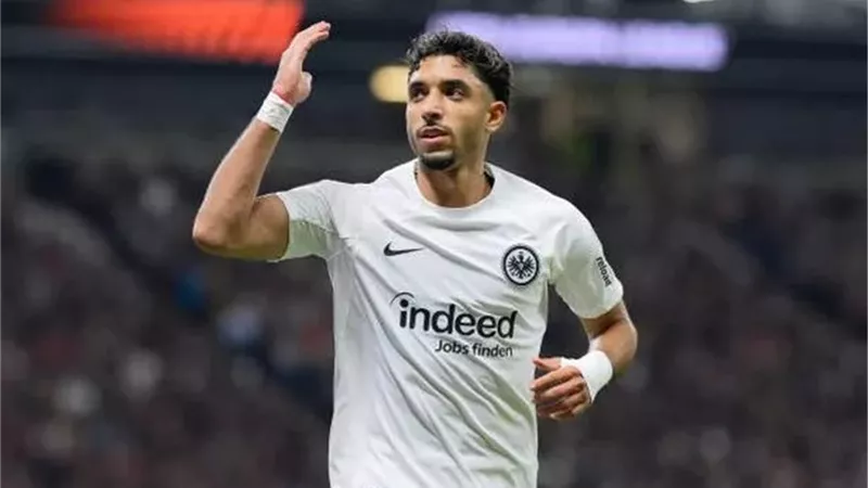 للشهر الثاني على التوالي.. مرموش أفضل لاعب فى آينتراخت فرانكفورت