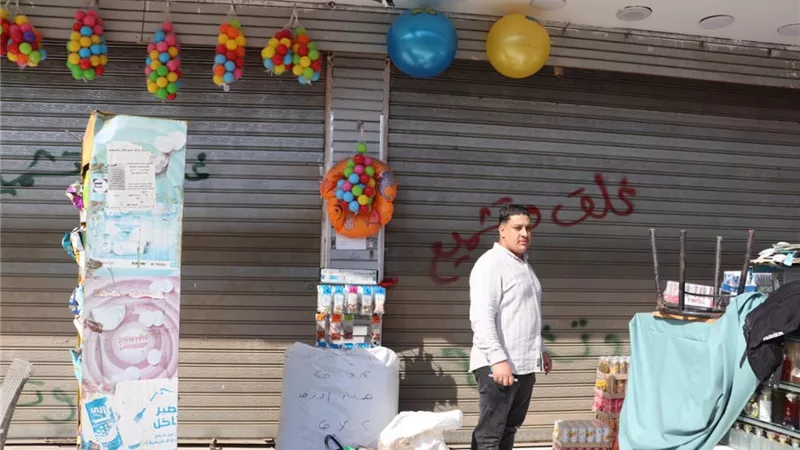 حملة مكثفة في 6 أكتوبر.. إغلاق وتشميع 27 محلًا تجاريًا مخالفًا