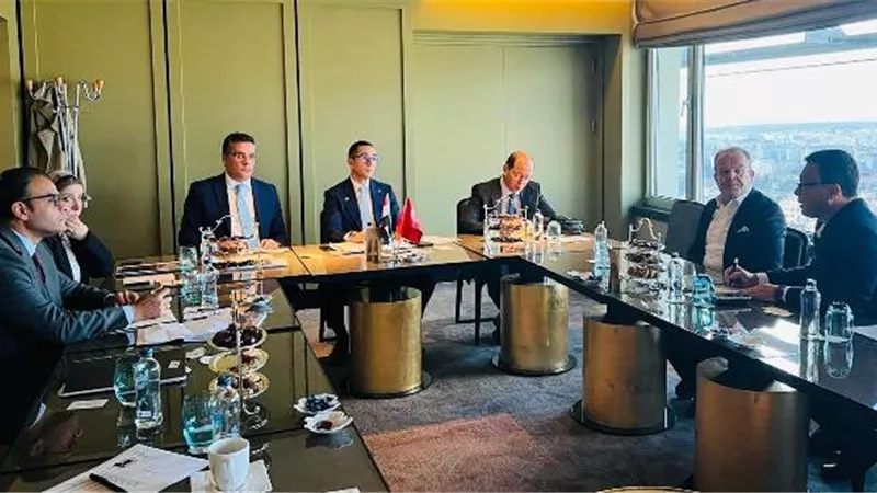 وزير الاستثمار يستعرض الفرص الاستثمارية مع كبريات الشركات التركية