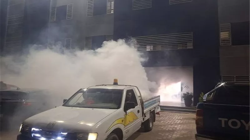 حملات رش للحد من انتشار الحشرات في الإسماعيلية