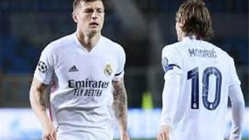 لوكا مودريتش يتخطى إنجاز كروس في دوري أبطال أوروبا