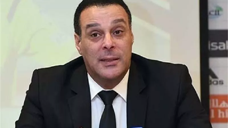 عصام عبد الفتاح يطالب بإذاعة حديث الحكام مع غرفة الفار
