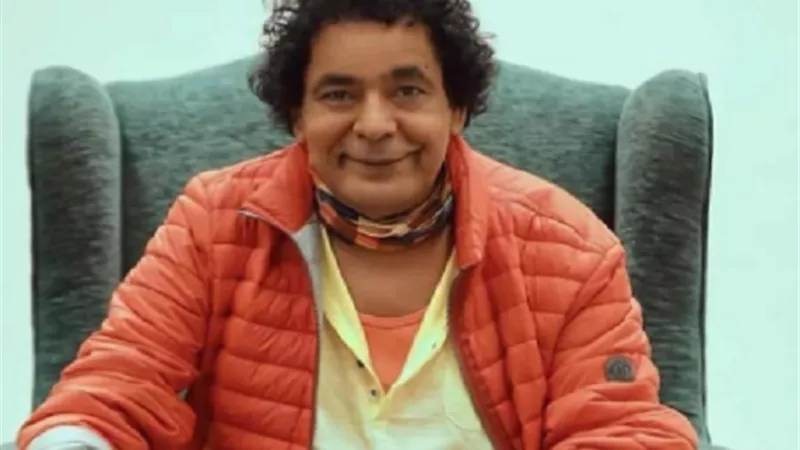 محمد منير يغادر المستشفى بعد الاطمئنان من حالته الصحية