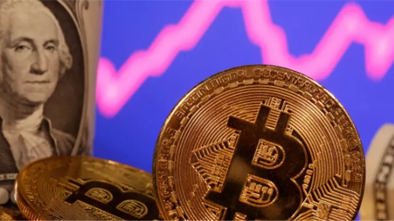 البيتكوين تسجل مستوى غير مسبوق وتتجاوز مستويات 75 ألف دولار