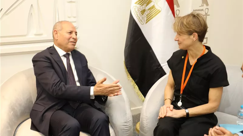 بحث سبل التعاون بين القاهرة ومدينة شتوتجارت الألمانية
