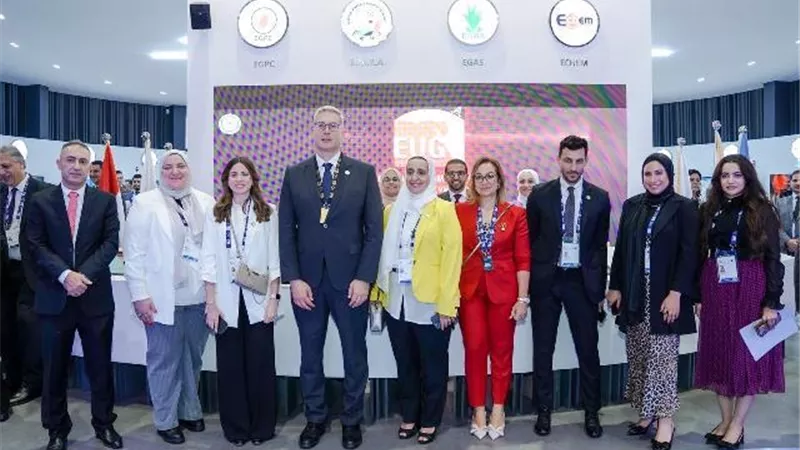 وزير البترول يتفقد جناح قطاع البترول المصري بمعرض أديبك 2024