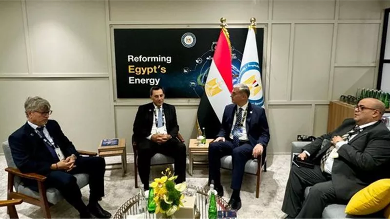 جلسة مباحثات مع رئيس شركة إنرجين العالمية