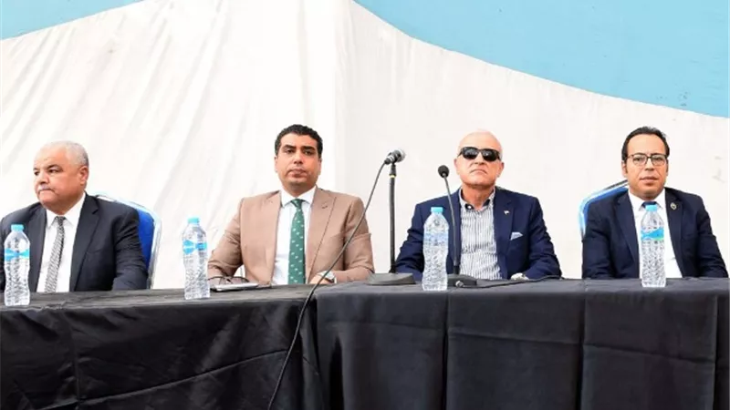 محافظ الأقصر فى لقاء جماهيرى مع أهالى الضبعية