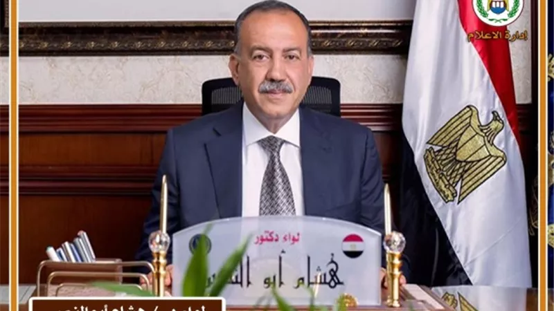 محافظ أسيوط : ضبط محطة وقود بأسيوط الجديدة لتلاعبها في العدادات