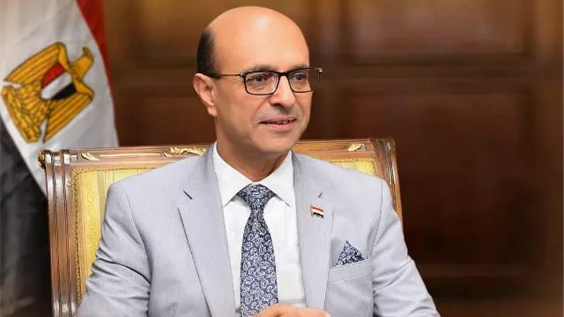 رئيس جامعة أسيوط يُصدر قرارات بتعيين وندب 5 قيادات أكاديمية جديدة