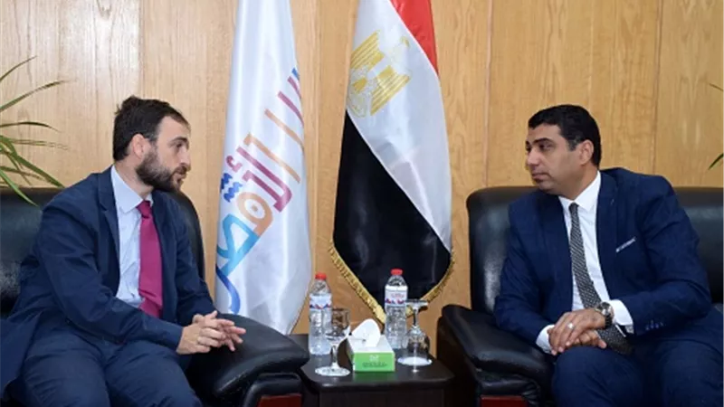 نائب محافظ الأقصر يلتقى المستشار الإقتصادى و التجارى بسفارة أسبان