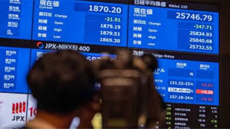 أسهم اليابان تغلق عند أعلى مستوى في 3 أسابيع مع هبوط الين