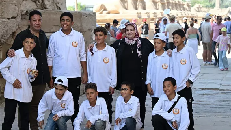 معبد الكرنك يستقبل أطفال المحافظات الحدودية