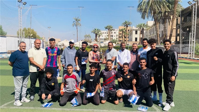 فريق كلية السياحة يتوج بلقب كأس رئيس جامعة الأقصر للمرة الثالثة