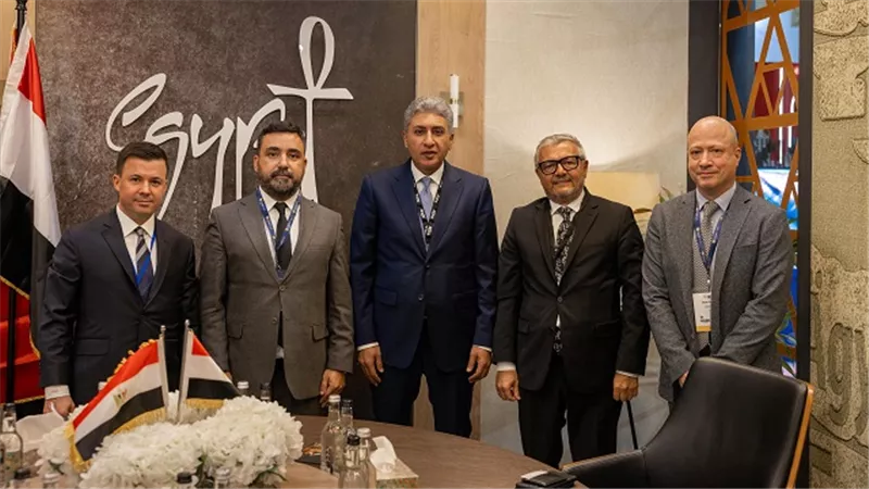 وزير السياحة يلتقي عددا من كبرى منظمي الرحلات بلتدن