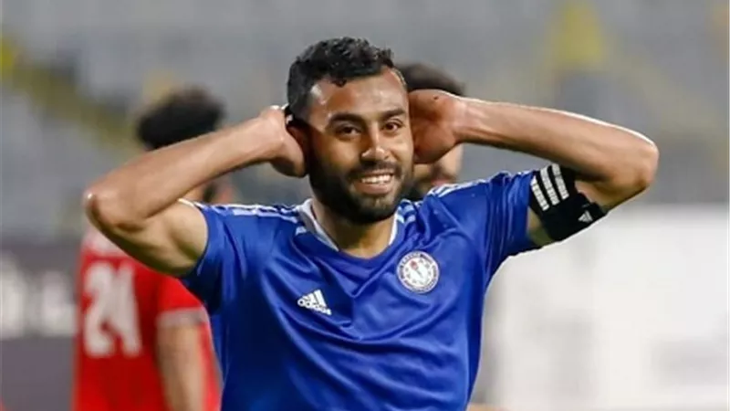 حسام حسن يقود هجوم سموحة امام الزمالك في الدوري