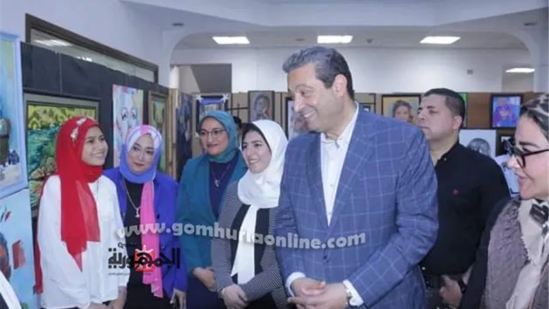 محافظ دمياط يفتتح معرض