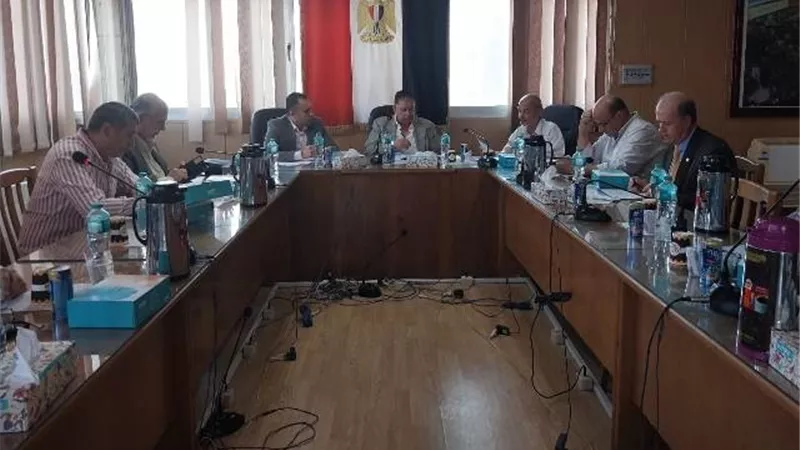 تعرف على أهم القرارات الخدمية لمجلس أمناء دمياط الجديدة.. بالصور