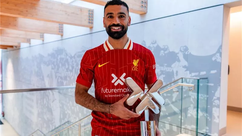 محمد صلاح يفوز بجائزة لاعب شهر أكتوبر فى ليفربول