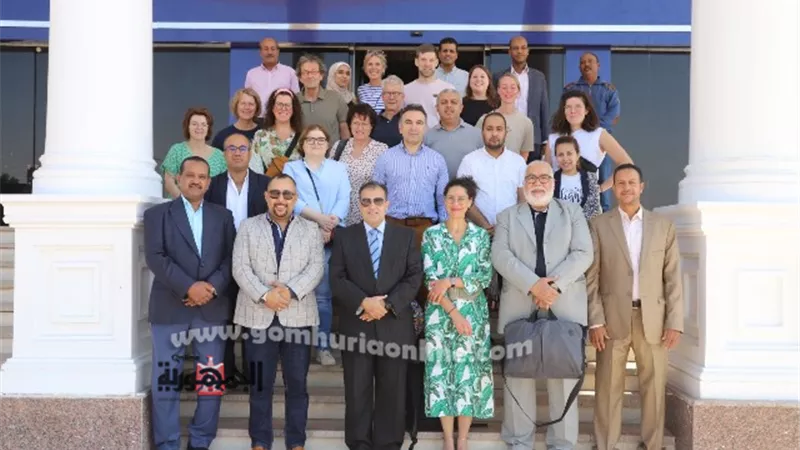 رئيس جامعة جنوب الوادي يستقبل وفد هولندا الذي يزور مستشفيات قنا