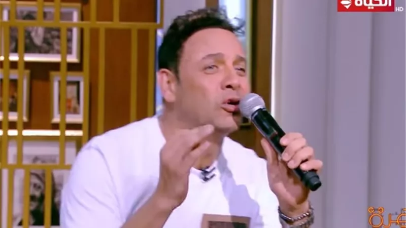 شاهد.. عمرو الليثي يحتفل بعيد ميلاد مصطفي قمر.. ولأول مرة قمر يغني بالتركي