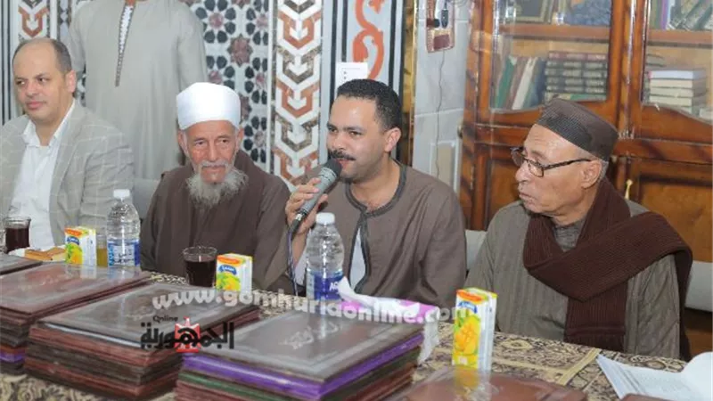 النائب أشرف رشاد يكرم حفظةالقرآن الكريم بقرى الأشراف بقنا