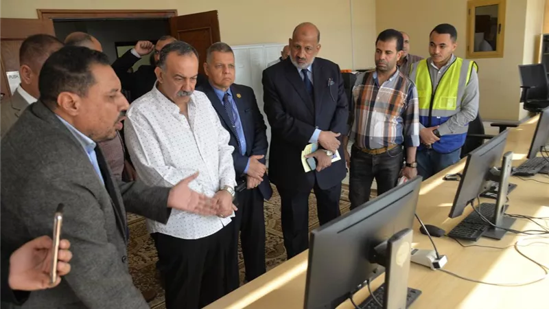 محافظ أسيوط يتفقد قناطر أسيوط الجديدة ومحطتها الكهرومائية