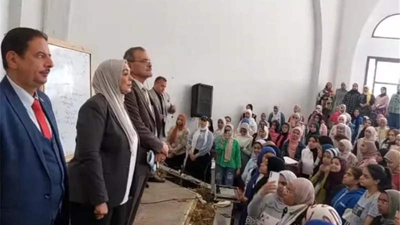 وكيل وزارة التعليم بقنا ئؤكد على استمرا فعليات القوافل التعليمية