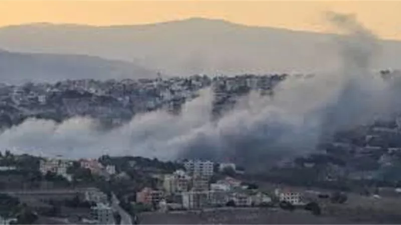 خبير: إسرائيل تصعد هجماتها ضد حزب الله في محاولة لكسب أراض بلبنان