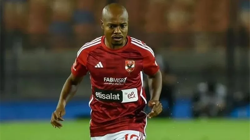 الأهلي يسعى للتخلص من بيرسي تاو لتنفيذ طلبات كولر