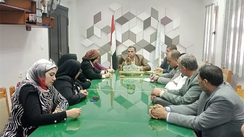 وكيل تعليم كفرالشيخ يجتمع باعضاءالمتابعة