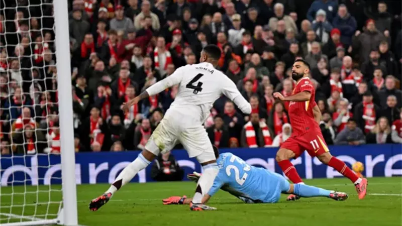 محمد صلاح يصنع ويسجل في فوز ليفربول علي أستون فيلا بثنائية