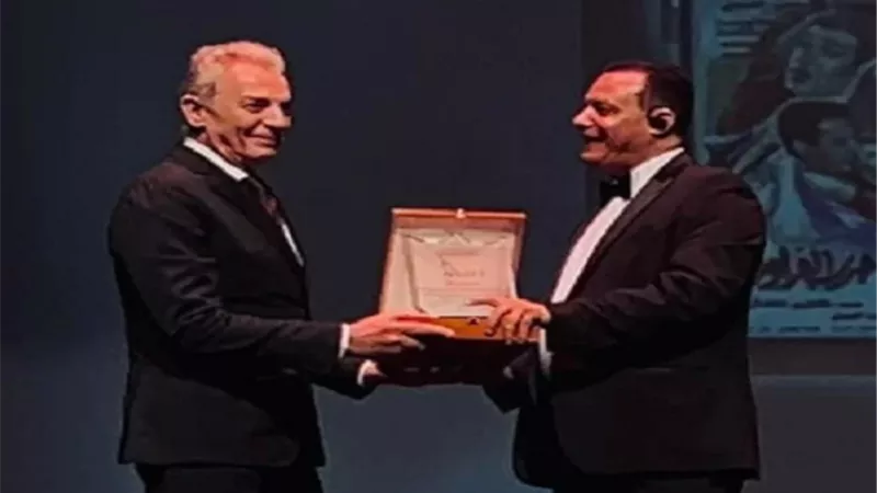 بالصور.. تكريم محمود حميدة من المهرجان المصري الأمريكي