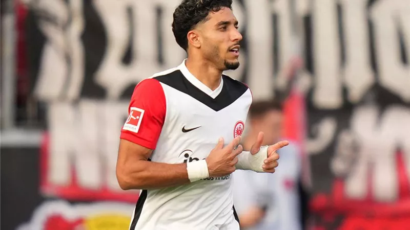 موعد مباراة آينتراخت فرانكفورت وشتوتجارت اليوم في الدوري الألماني