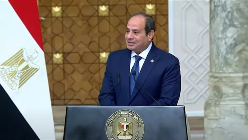 السيسي: توافقنا مع رئيس وزراء ماليزيا على بذل الجهد لوقف إطلاق النار بغزة ولبنان