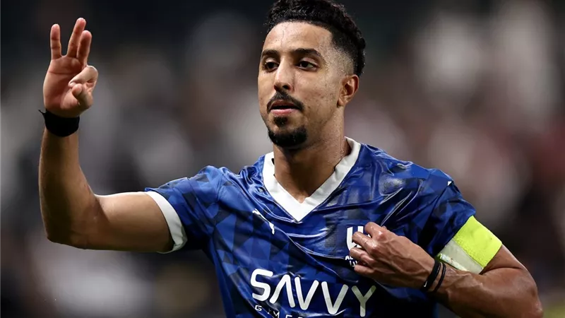 آخر تطورات إصابة سالم الدوسري مع الهلال