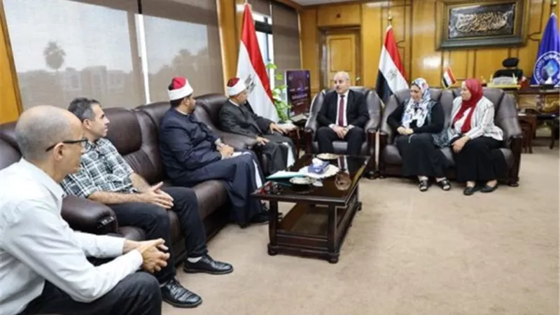 تعاون مشترك بين جامعة القناة وأوقاف الإسماعيلية