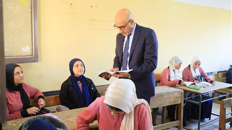 وزير التعليم يتابع نسب حضور الطلاب بمدارس المرج