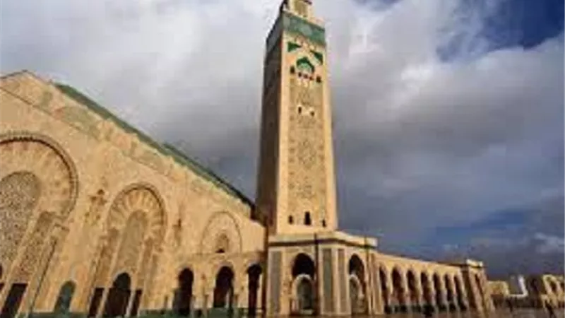 التبرع لعمارة المساجد من اموال النذور هل يُقبل؟