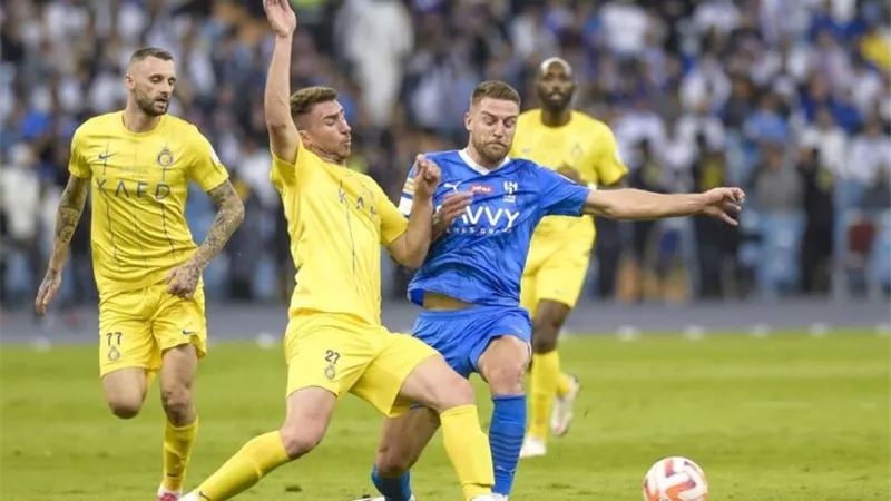 ريال مدريد يجدد اهتمامه بالتعاقد مع مدافع النصر السعودي