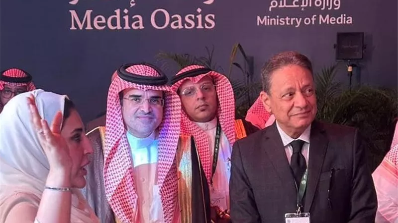 رئيس الأعلى للإعلام يتفقد المركز الاعلامى للقمة العربية الاسلامية بالرياض
