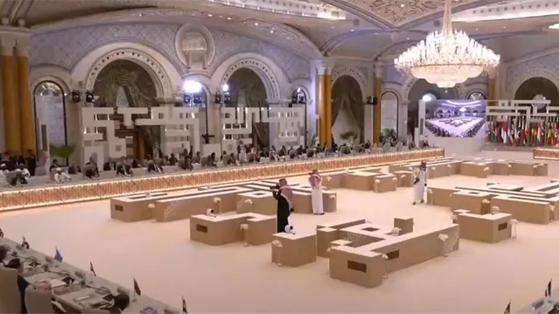 انطلاق أعمال القمة العربية الإسلامية بالرياض لبحث جهود وقف العدوان على غزة ولبنان