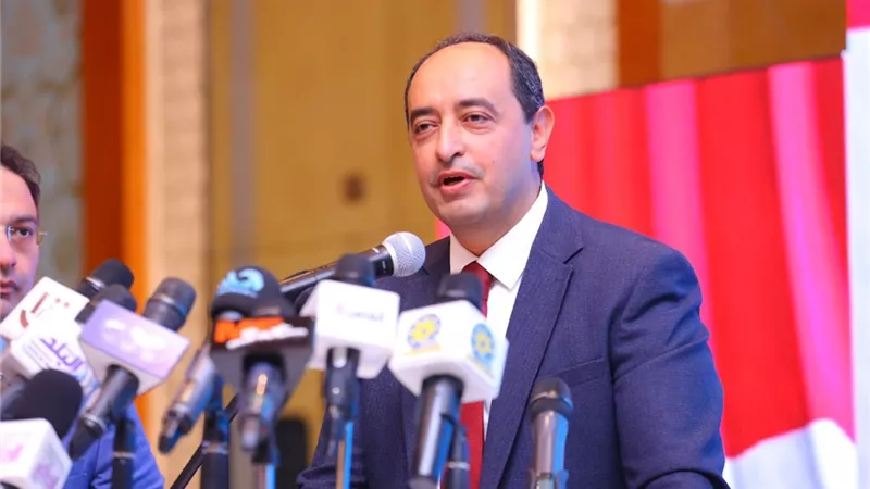 مدير صندوق مكافحة الإدمان يستعرض محاور عمل الخطة الوطنية لمكافحة تعاطى المخدرات