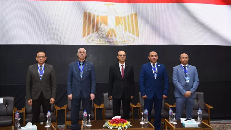 رئيس جامعة أسيوط يفتتح المؤتمر الدولي التاسع لكلية التربية