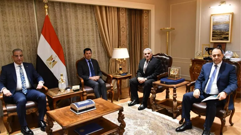 حماية البحيرات :تعزيز التعاون المشترك مع وزارة الشباب والرياضة