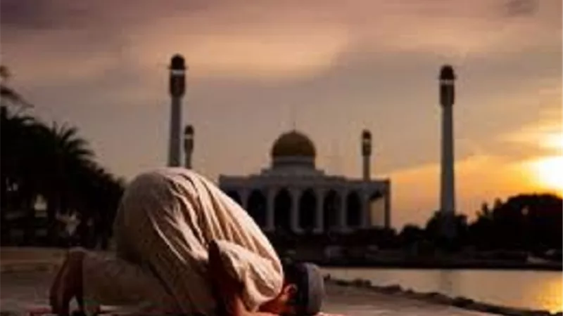 من اثقل الصلوات على المُنافق..الهيئة المُثلى لصلاة الفجر