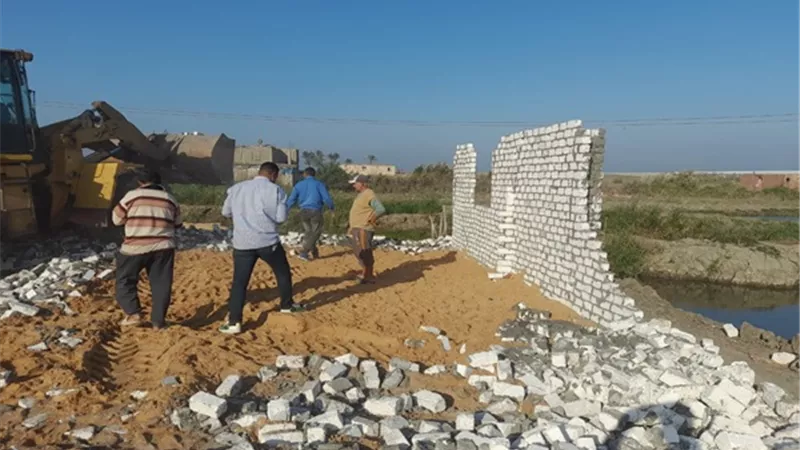 حبشى يأمر بازالة التعديات بأراضي مثلث الخير جنوب بورسعيد